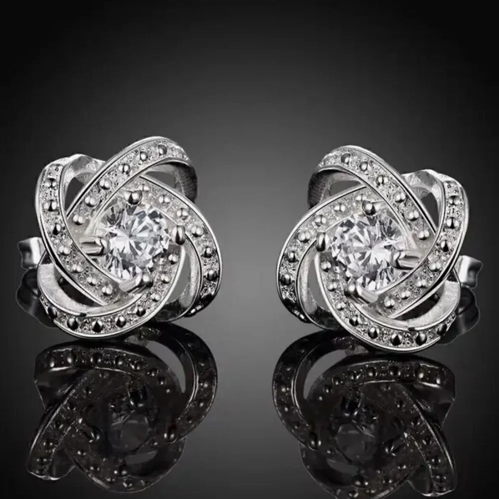 The Ambassador Earring in 925 silver and cz